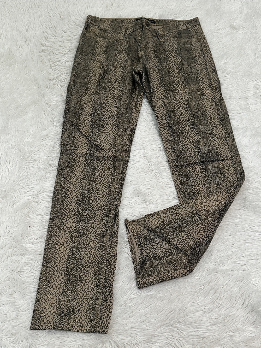 🐛 Rock & Republic Metallic Snakeskin Print Pant